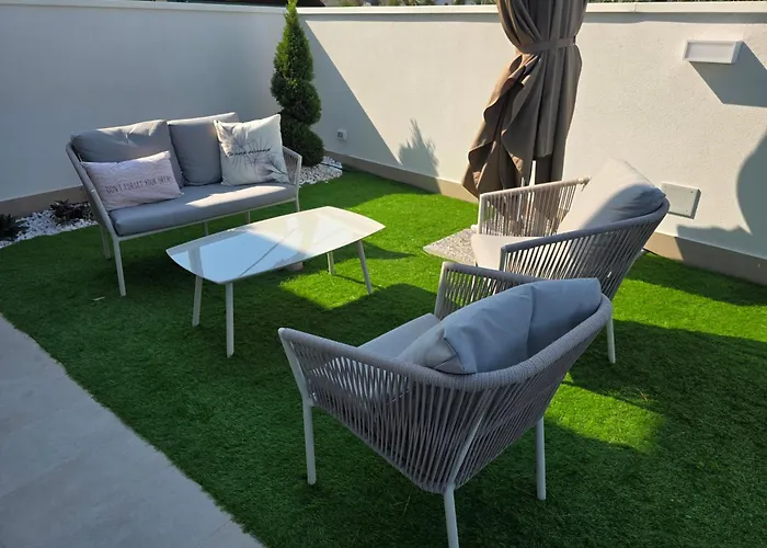 M4ree Seaside Suites&relax